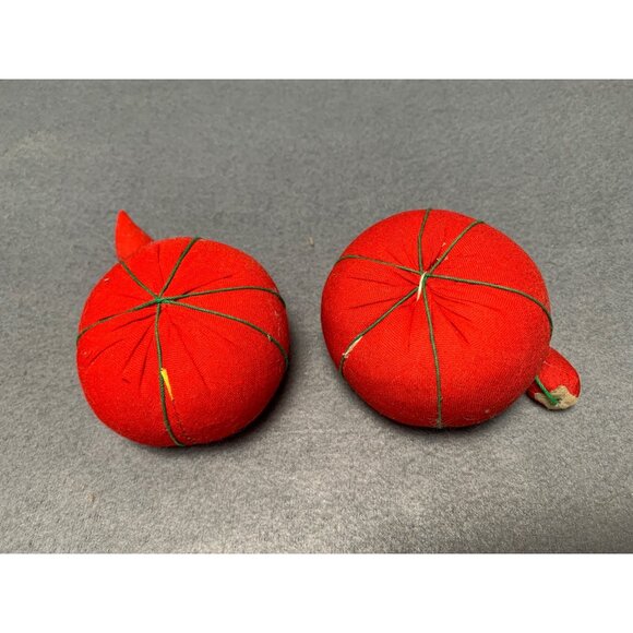 Vintage Tomato & Strawberry Pin Cushion Set - Picture 3 of 6